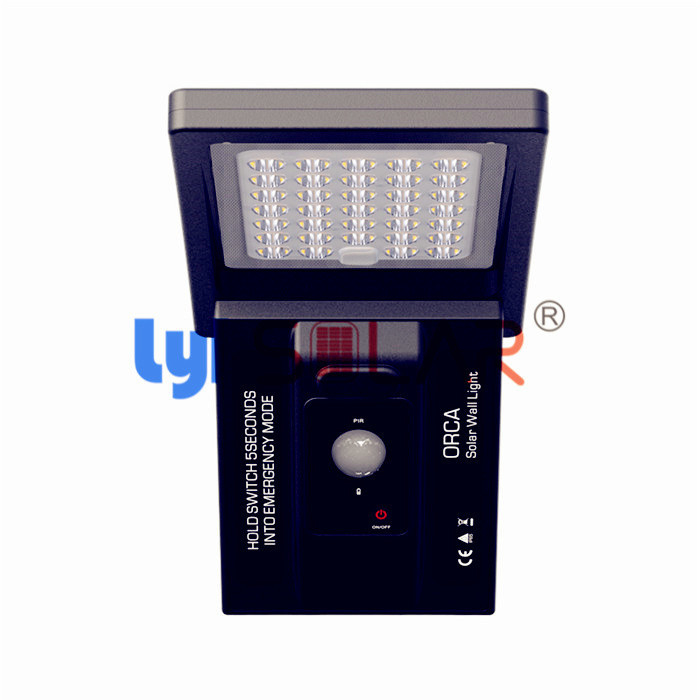 le capteur solaire 1500mAh allume l'intense luminosité extérieure 4000k 4500K avec le détecteur de mouvement