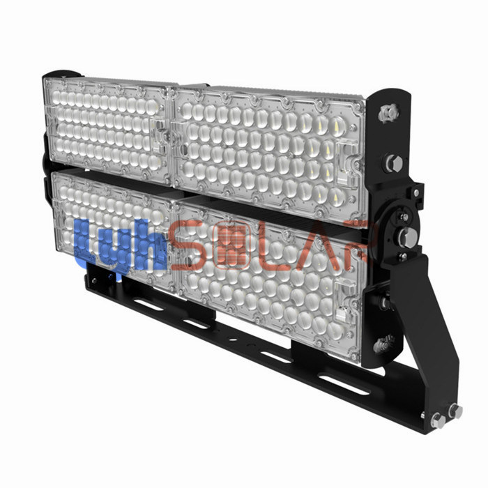 Solaires 6000k extérieurs de Polonais LED de lumière élevée de tache actionnés avec IP67 imperméabilisent l'anti préparation de surface UV